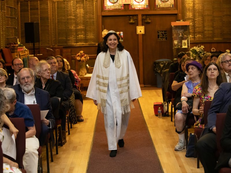 Beautiful Jewish and Interfaith Weddings by Rabbi & Cantor Jill Hausman